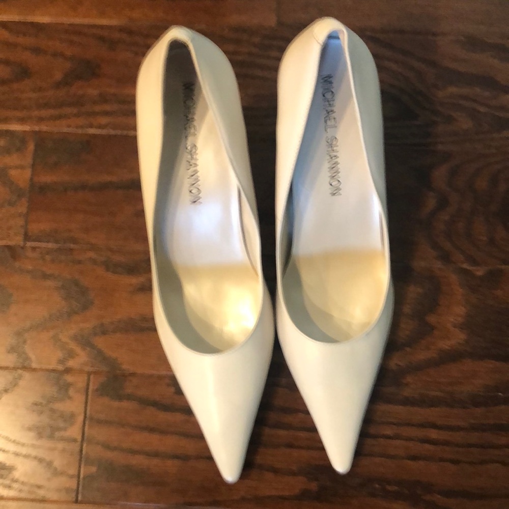 Ladies shoes